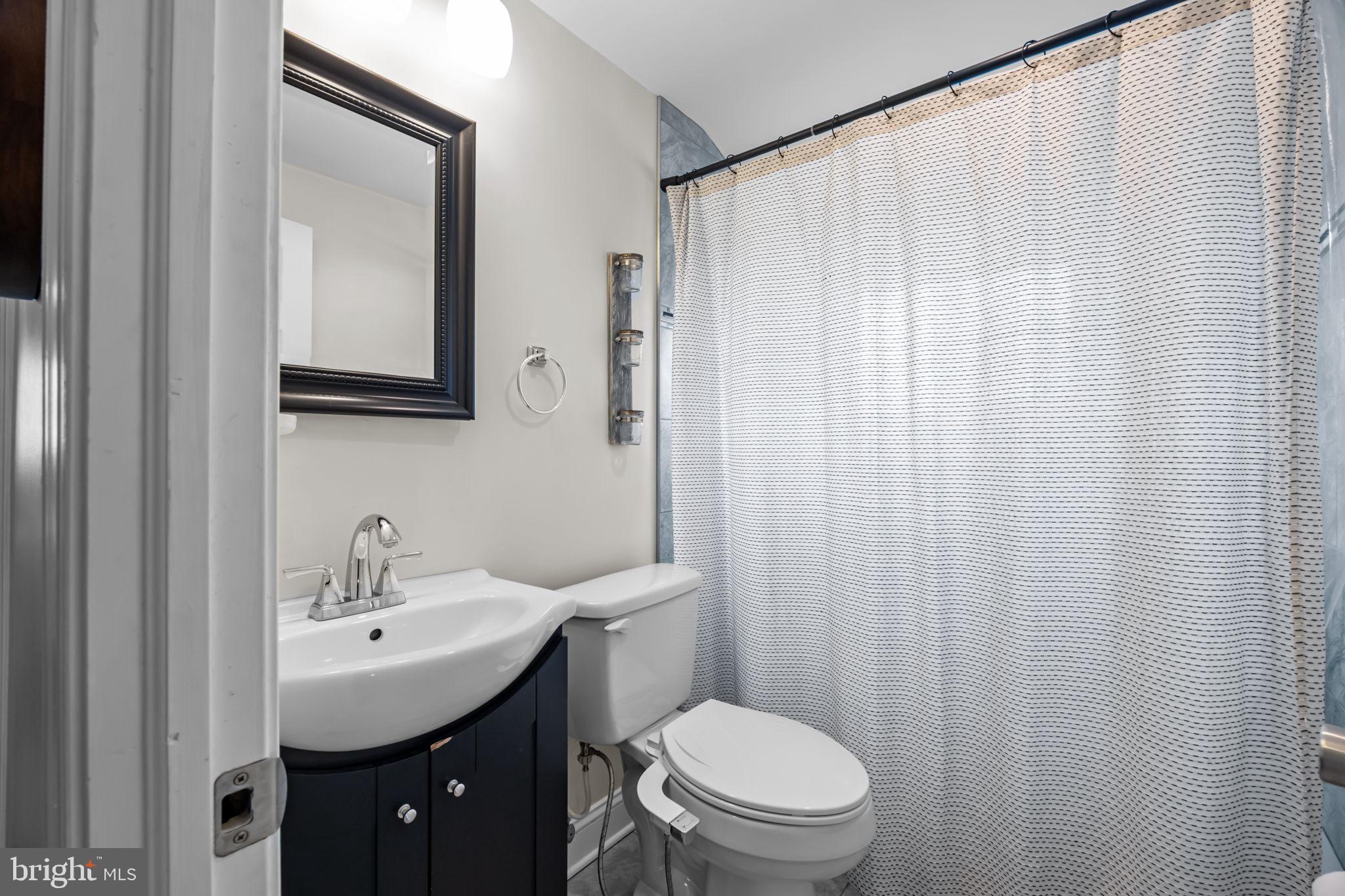 118 Plumtree Road Levittown, PA 19056 - Photo 23 of 39 Second floor Full Bathroom