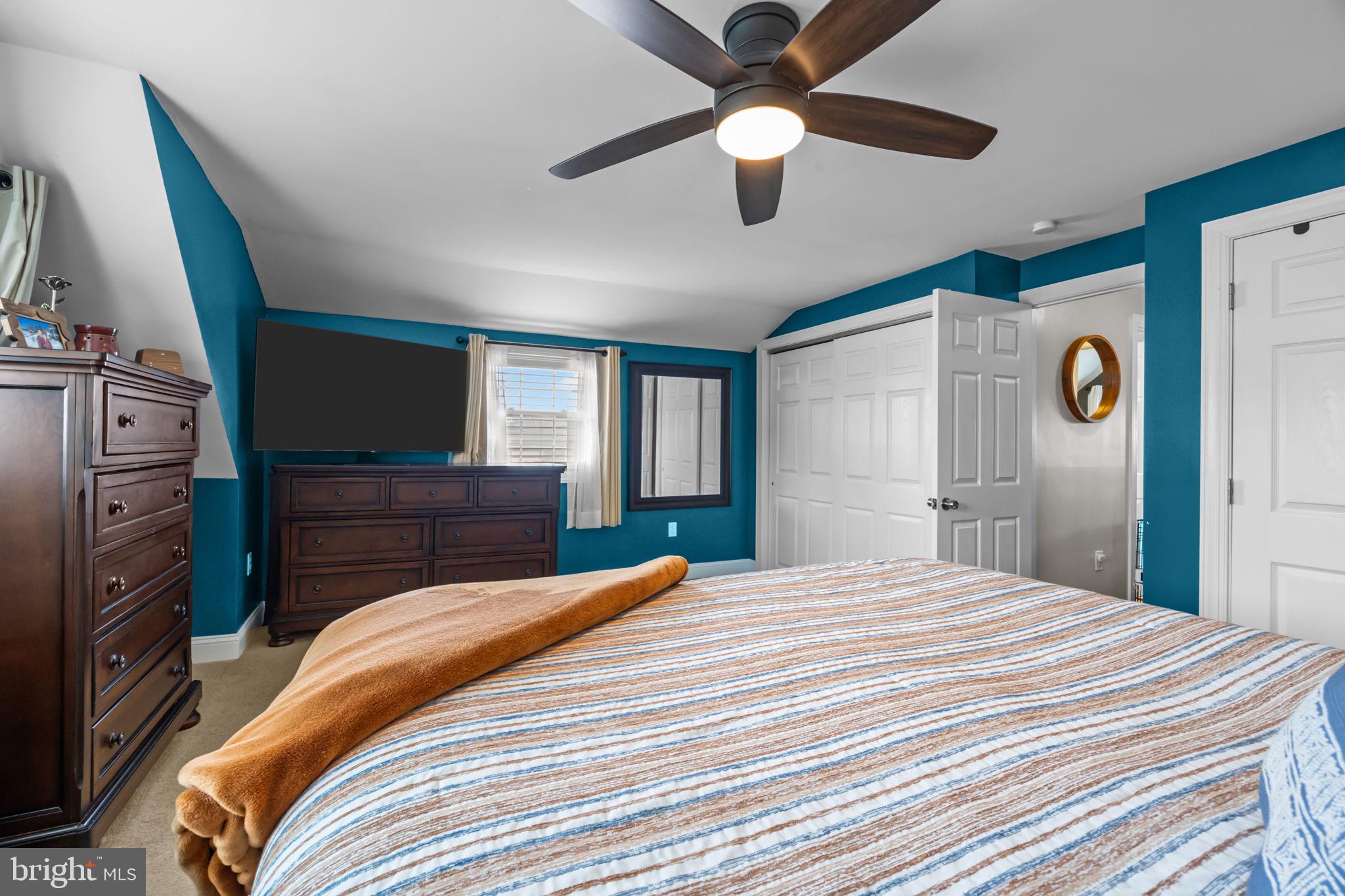 118 Plumtree Road Levittown, PA 19056 - Photo 25 of 39 Primary Bedroom
