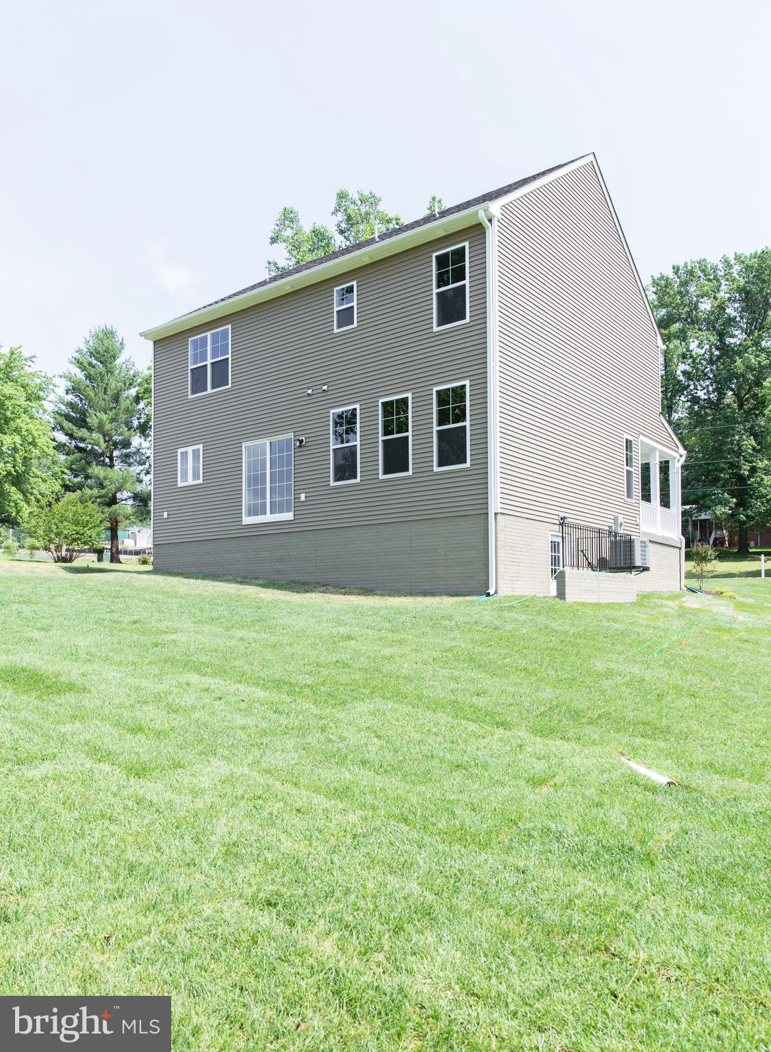 9030 Basil Road King George, VA 22485 - Photo 14 of 28 Exterior (Rear)