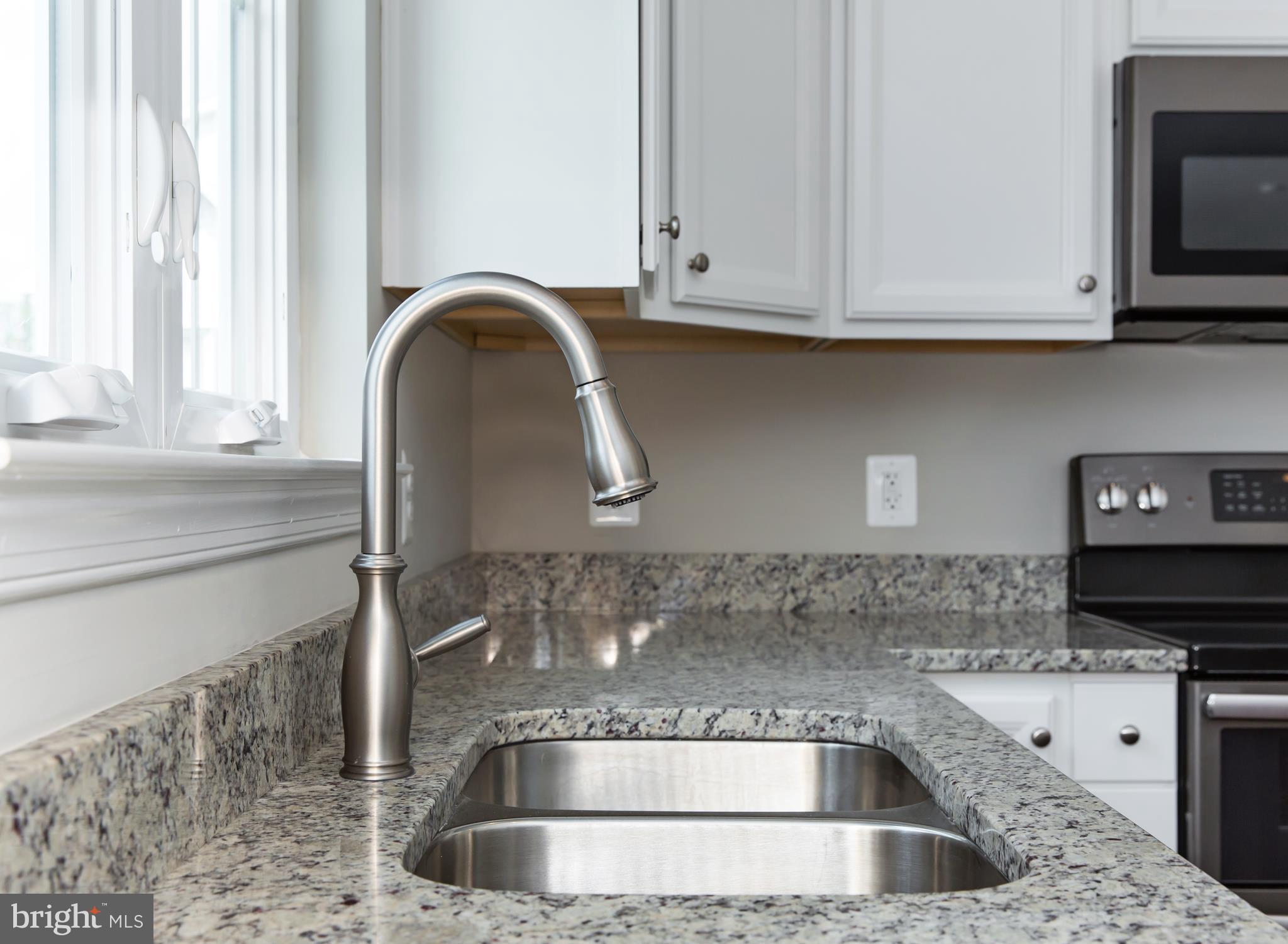 9030 Basil Road King George, VA 22485 - Photo 17 of 28 Kitchen