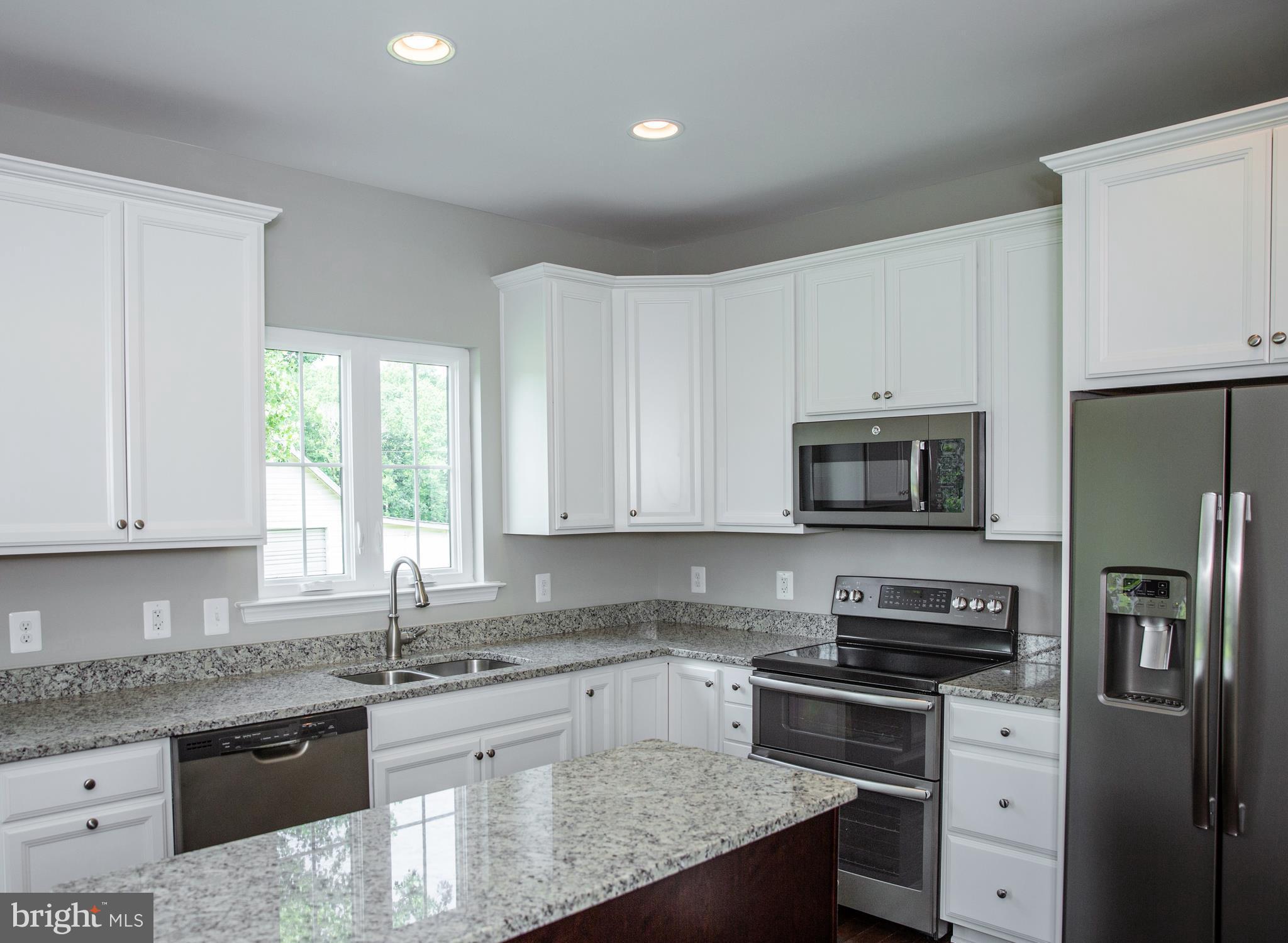 9030 Basil Road King George, VA 22485 - Photo 3 of 28 Kitchen