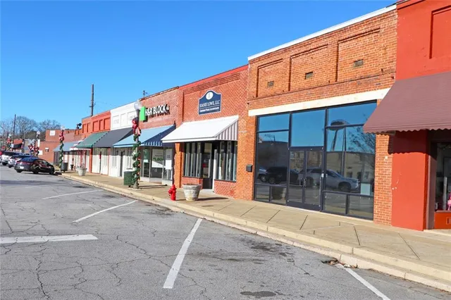 $1,875 | 216 Main Street, Bremen, GA 30110
