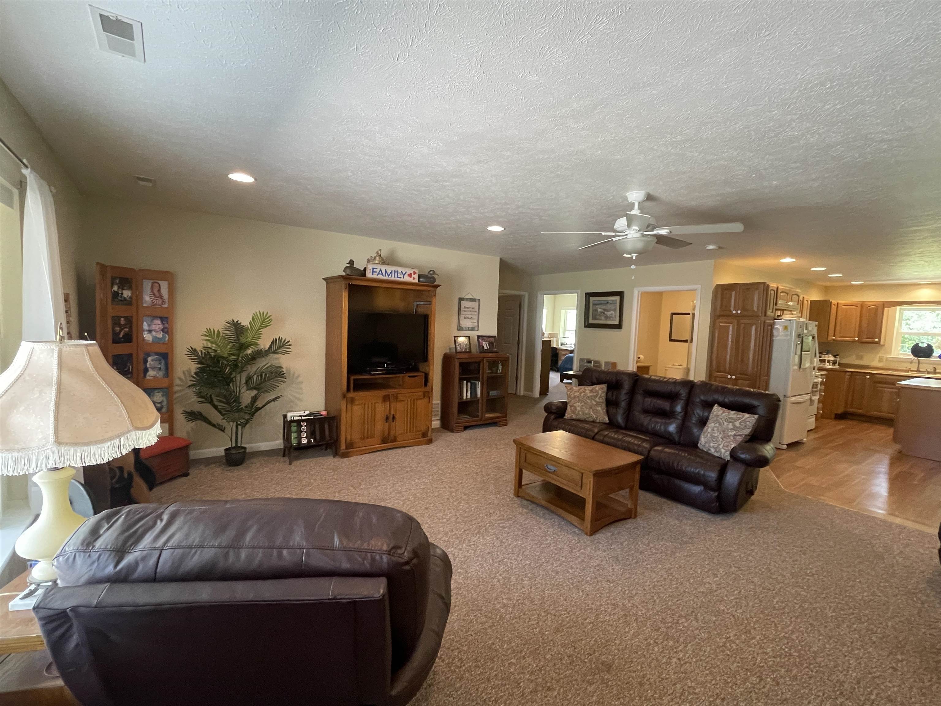 9702 South 13 Road Cadillac, MI 49601 - Photo 2 of 35 1923711-a5778d0d-0d9e-4b63-96c4-da084aeae7d1.JPG