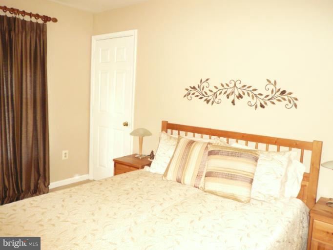 7812 Windy Point Court Springfield, VA 22153 - Photo 8 of 24 Bedroom 4th