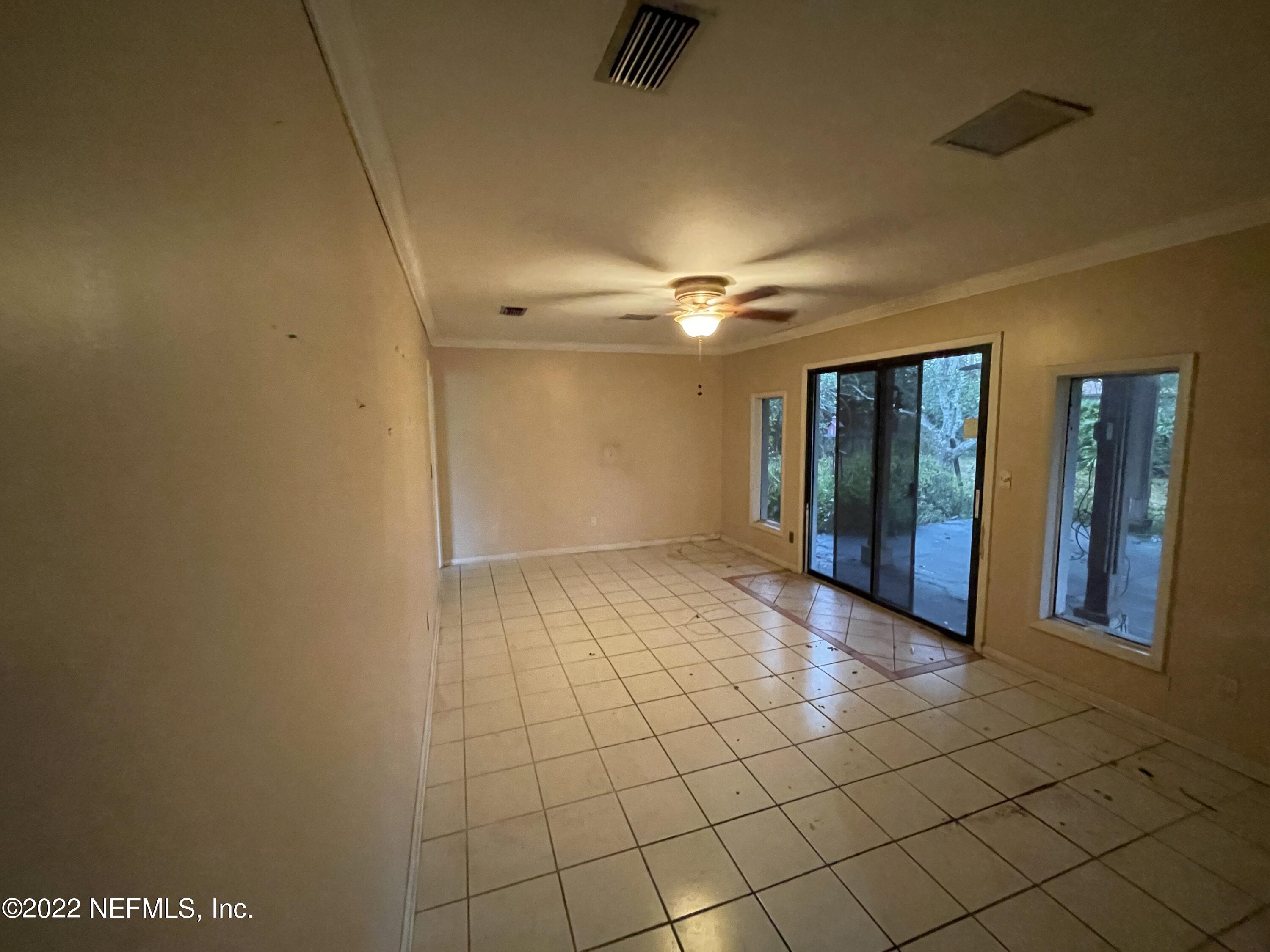 706 Trinidad Road Jacksonville, FL 32216 - Photo 10 of 13 Sunroom