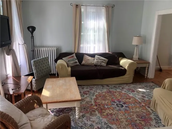 $2,700 | 30 Simmons Street, Newport, RI 02840