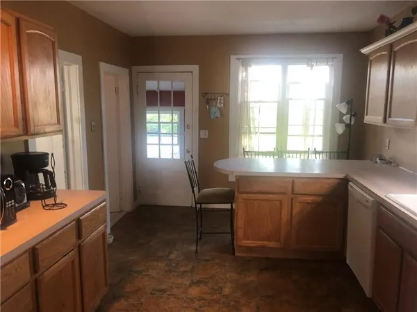 $2,700 | 30 Simmons Street, Newport, RI 02840