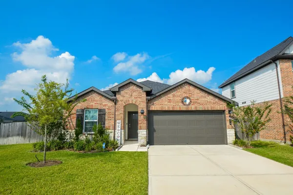 $345,000 | 4974 Arvida Lane, Arcola, TX 77545