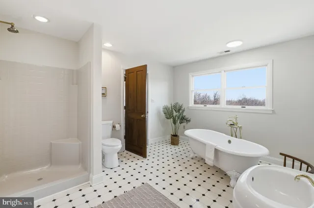 $715,000 | 6009 Franklin Gibson Road, Tracys Landing, MD 20779