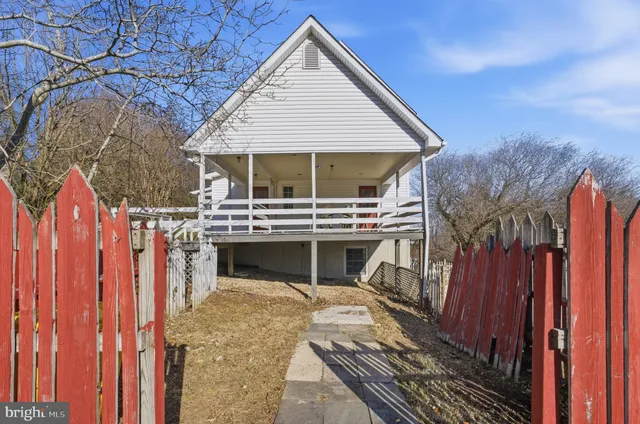 $715,000 | 6009 Franklin Gibson Road, Tracys Landing, MD 20779