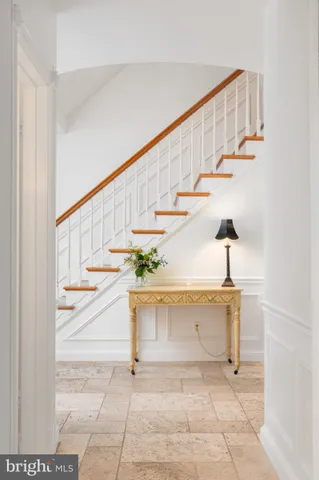 a view of entryway and hall