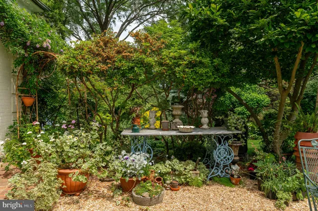 a view of statue in the garden