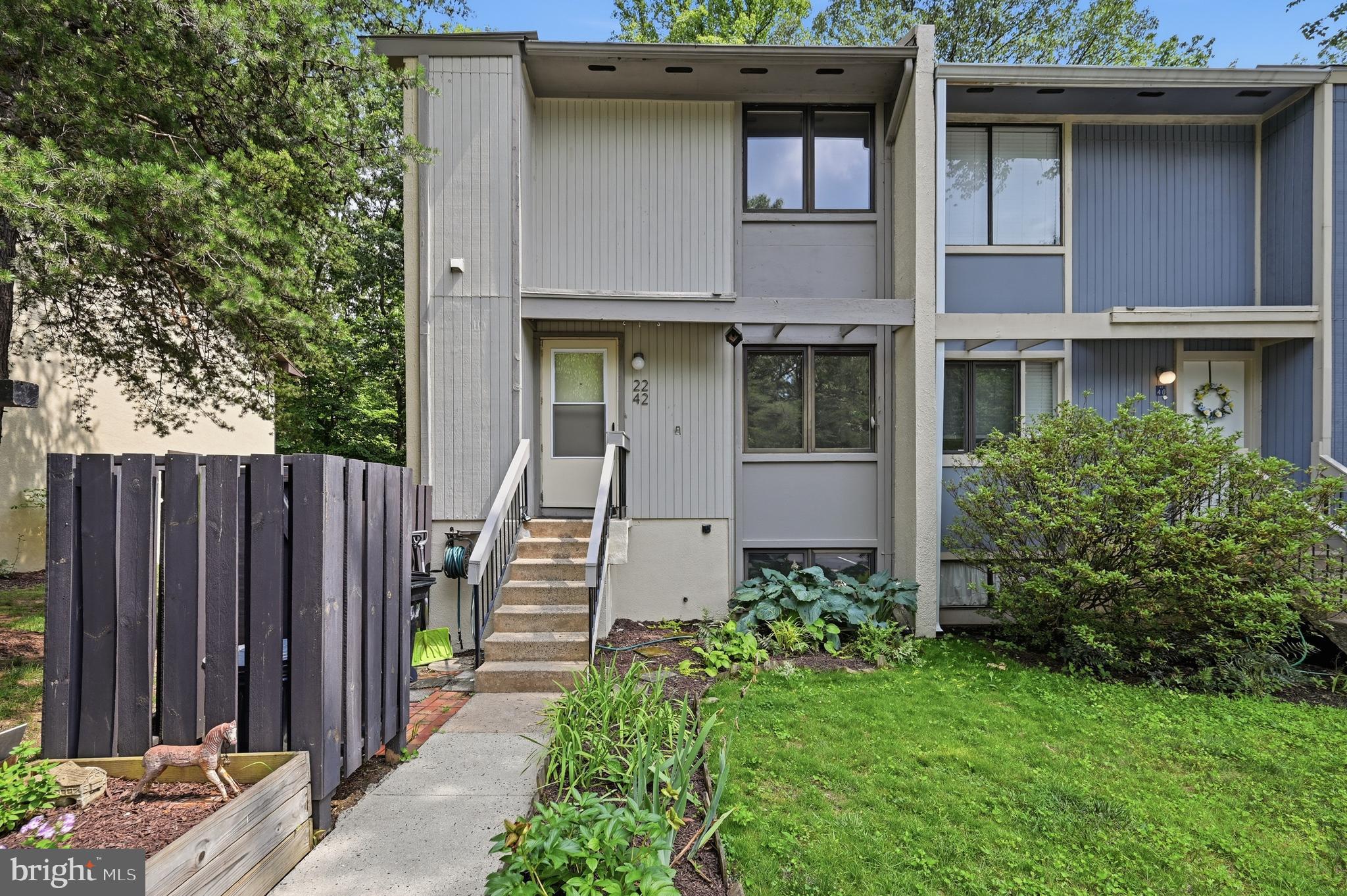2242 Cartwright Place Reston, VA 20191 - Photo 1 of 40