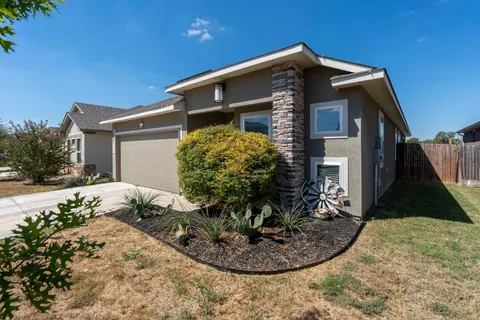 $439,000 | 3065 Nister, New Braunfels, TX 78130