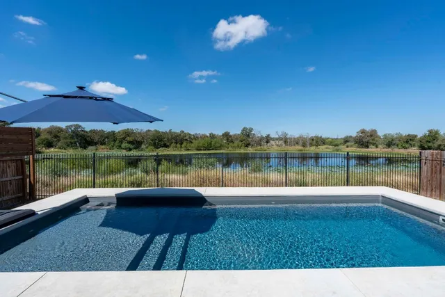 $439,000 | 3065 Nister, New Braunfels, TX 78130