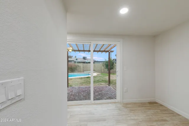 $2,300 | 5929 West Nancy Road, Glendale, AZ 85306