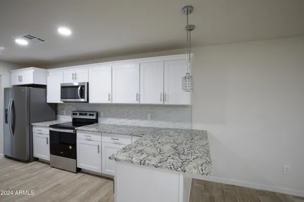 $2,100 | 5929 West Nancy Road, Glendale, AZ 85306