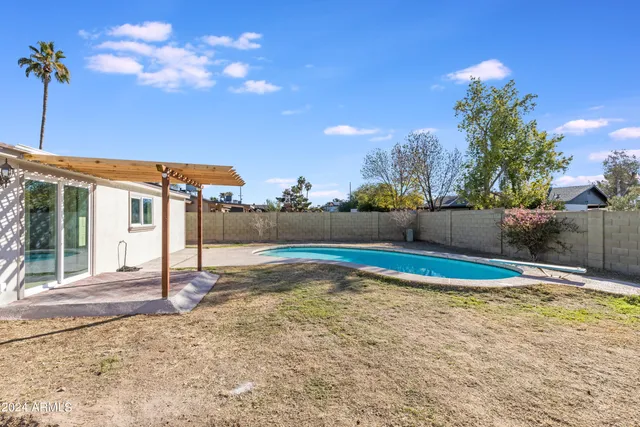 $2,300 | 5929 West Nancy Road, Glendale, AZ 85306