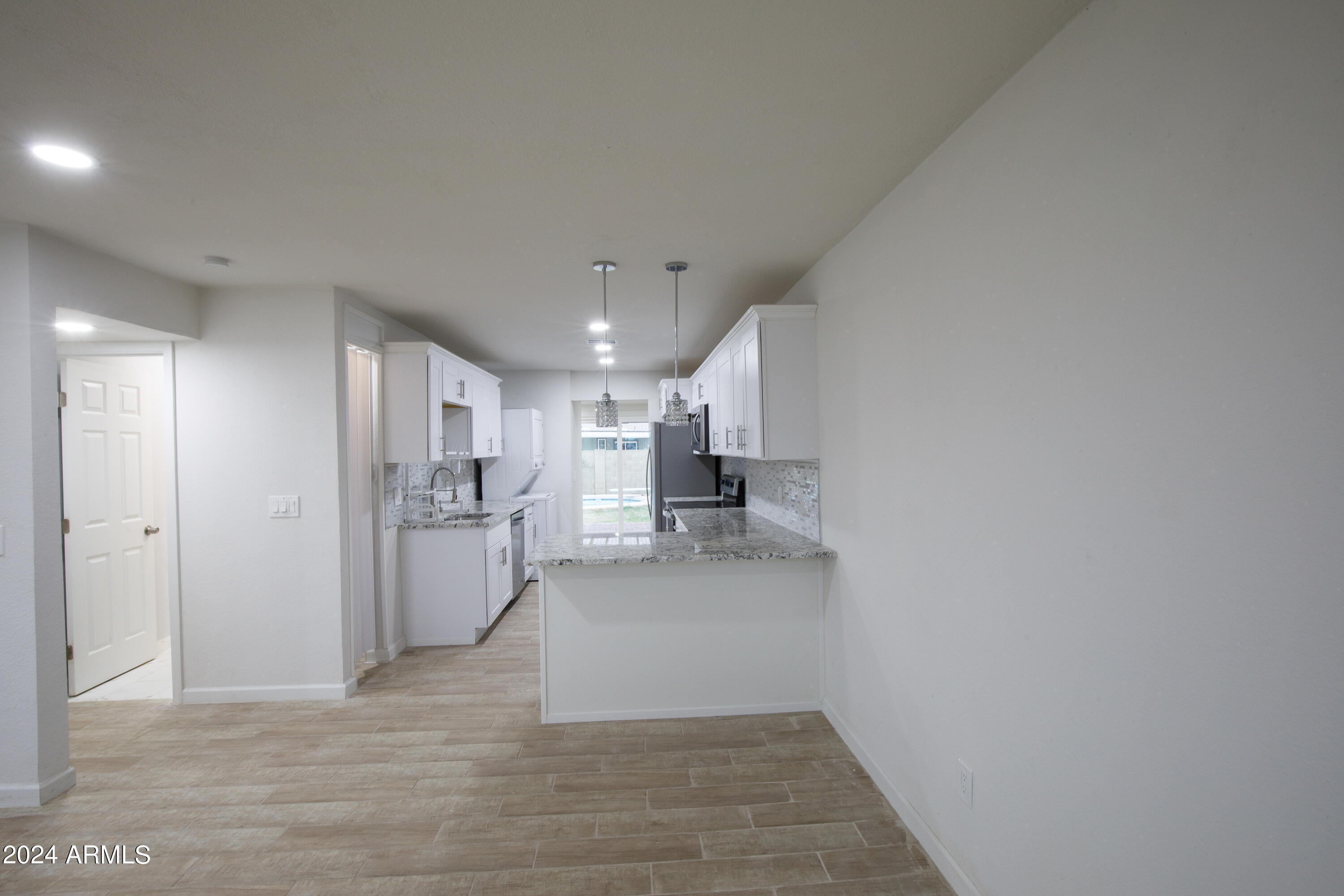 5929 West Nancy Road Glendale, AZ 85306 - Photo 8 of 28 5929 W Nancy-4