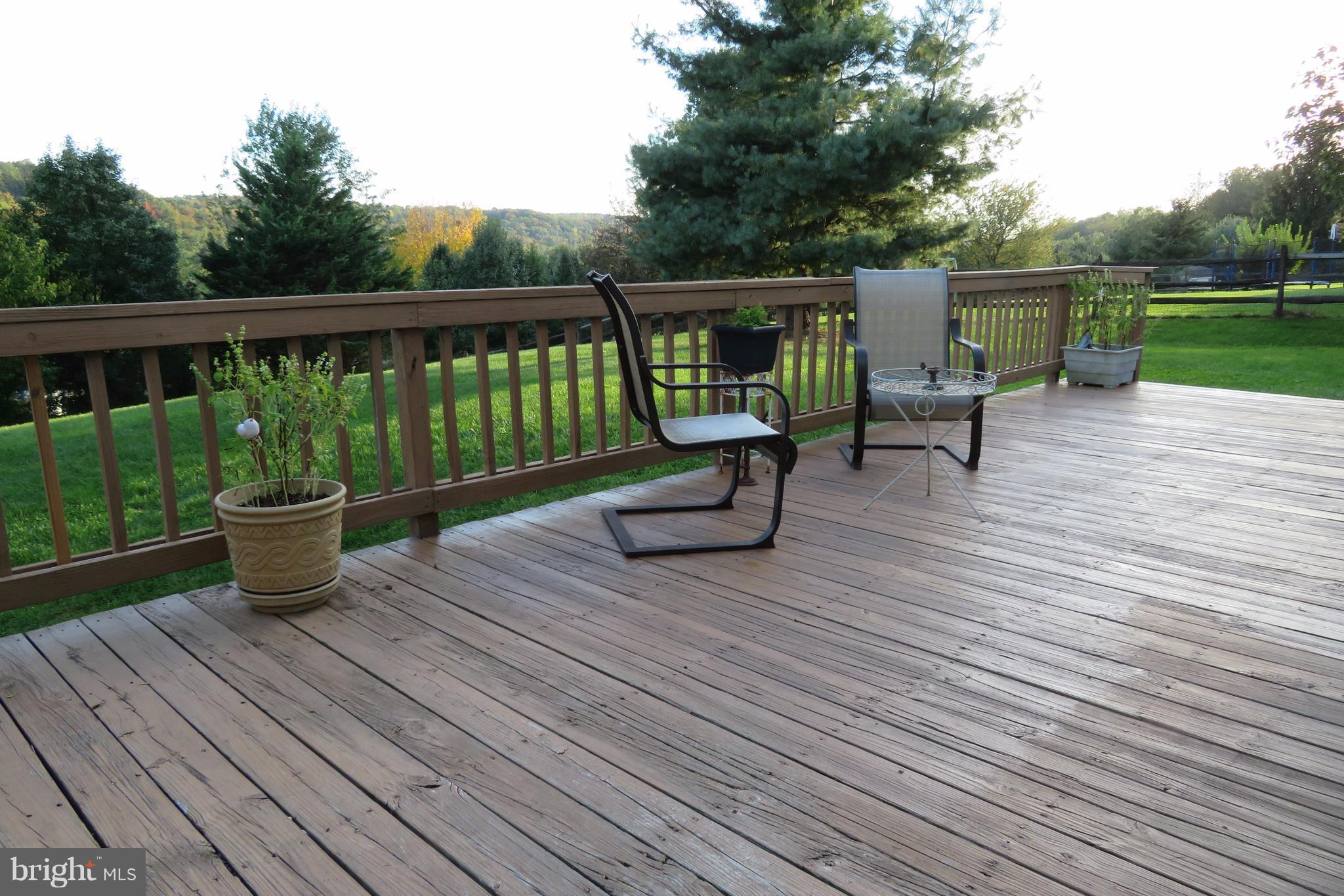 1063 Long Valley Road Westminster, MD 21158 - Photo 25 of 30 Deck