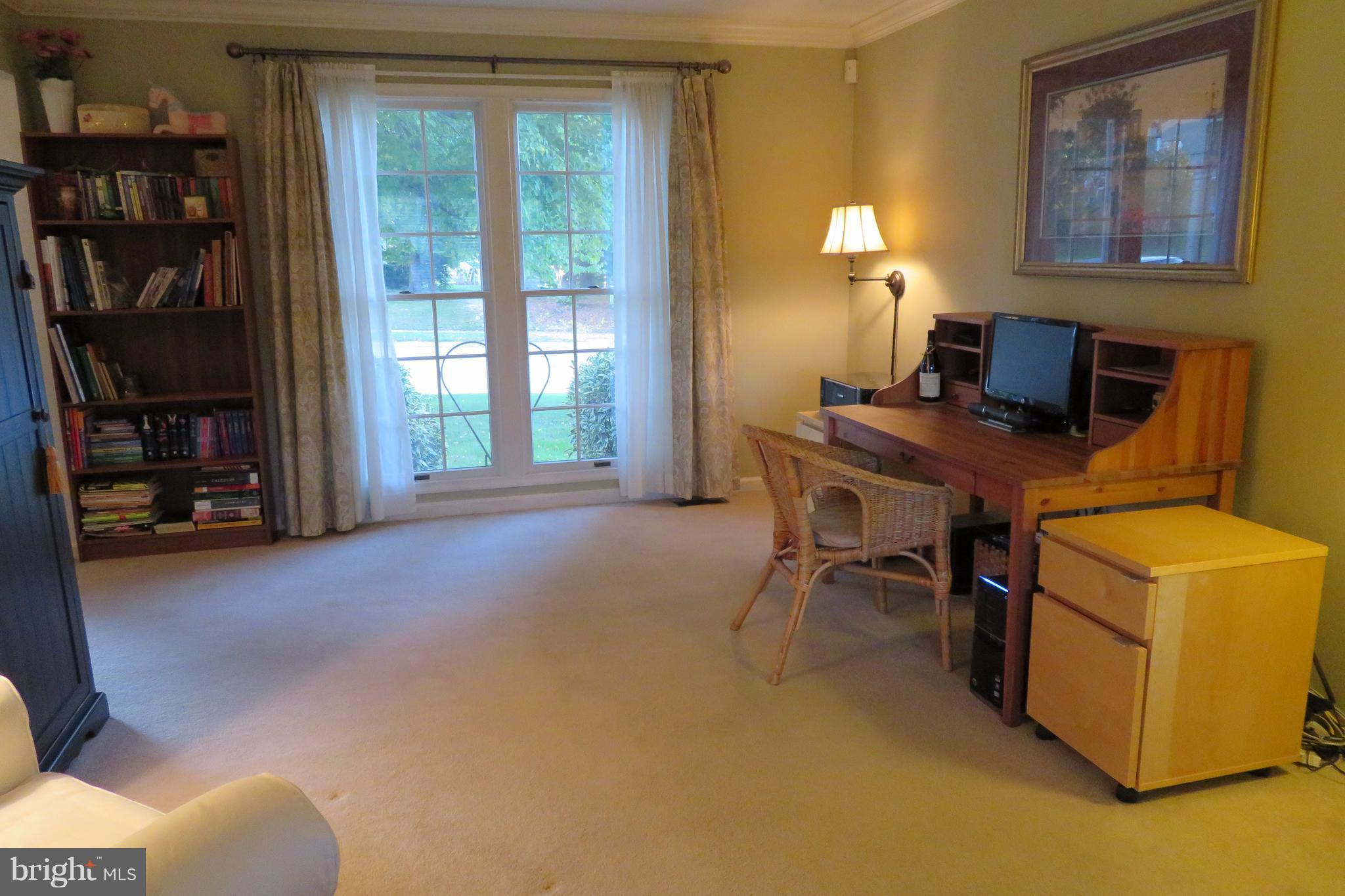 1063 Long Valley Road Westminster, MD 21158 - Photo 10 of 30 Living Room