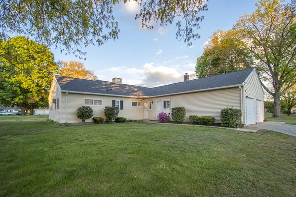 $229,900 | 125 Greenwood Terrace, Unit 125, Chicopee, MA 01022