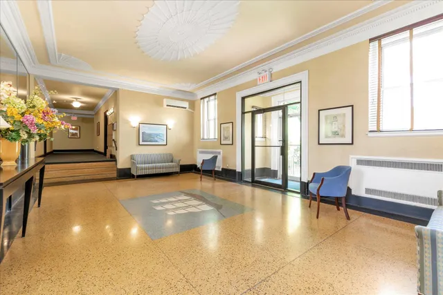 $470,000 | 1 Meadow Drive, Unit 3K, Woodmere, NY 11598