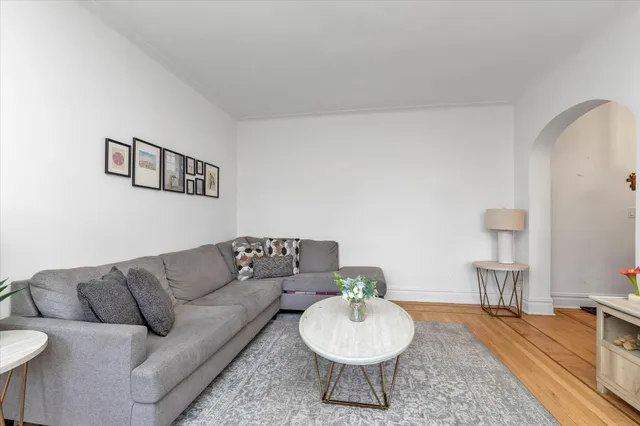 $470,000 | 1 Meadow Drive, Unit 3K, Woodmere, NY 11598