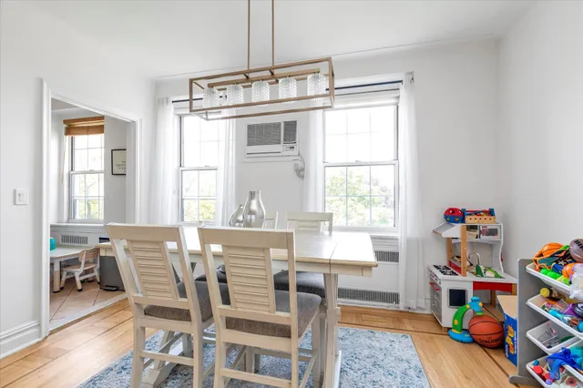 $470,000 | 1 Meadow Drive, Unit 3K, Woodmere, NY 11598