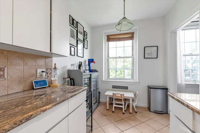 $470,000 | 1 Meadow Drive, Unit 3K, Woodmere, NY 11598