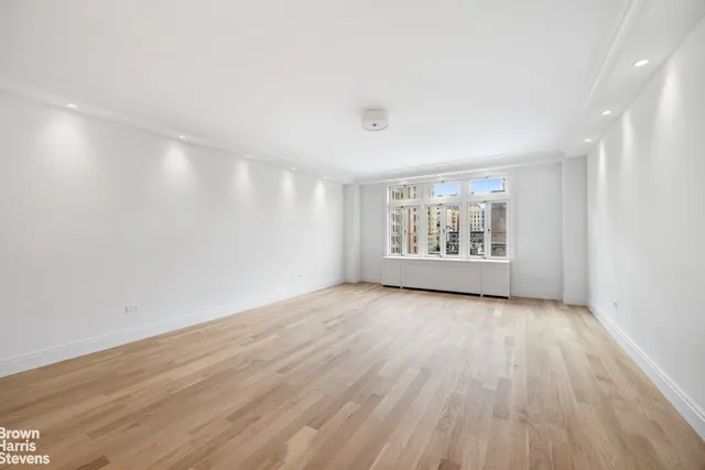 $4,395,000 | 317 West 89th Street, Unit 9E | Upper West Side