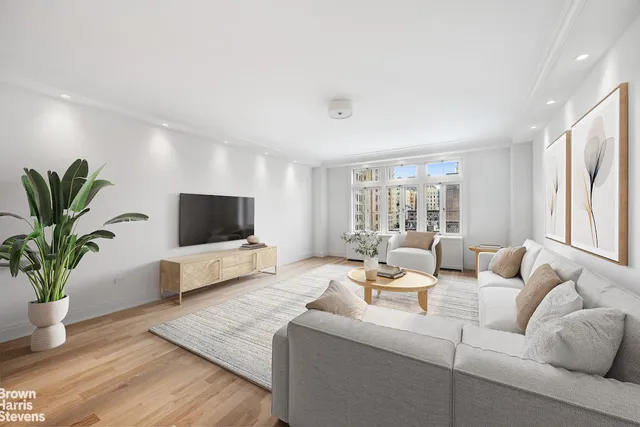 $4,395,000 | 317 West 89th Street, Unit 9E | Upper West Side