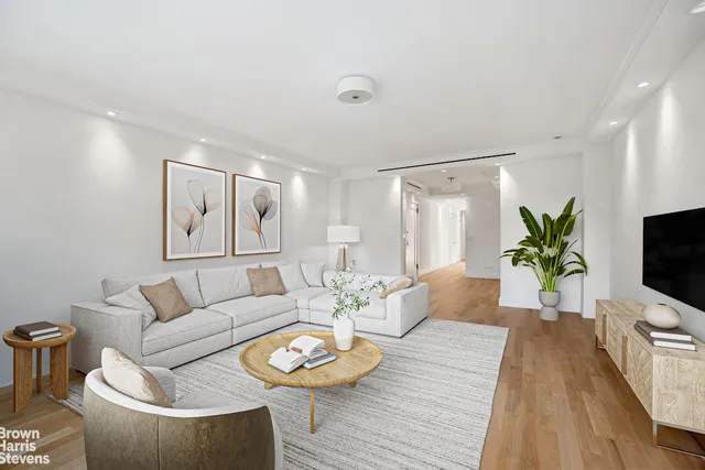$4,395,000 | 317 West 89th Street, Unit 9E | Upper West Side