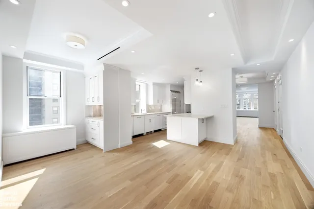 $4,395,000 | 317 West 89th Street, Unit 9E | Upper West Side