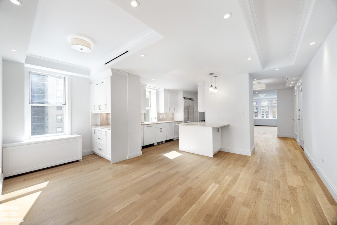 317 West 89th Street, Unit 9E Manhattan, NY 10024 - Photo 7 of 23