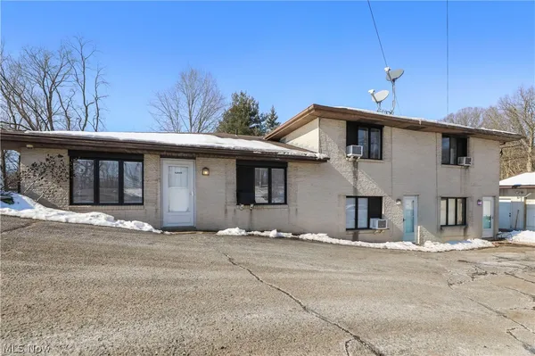 $1,400 | 12445 Cleveland Avenue Northwest, Uniontown, OH 44685