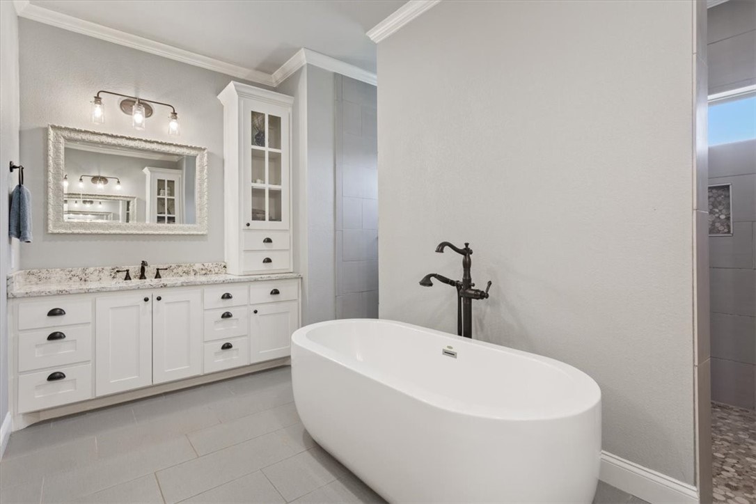 628 Wildflower McGregor, TX 76657 - Photo 33 of 58