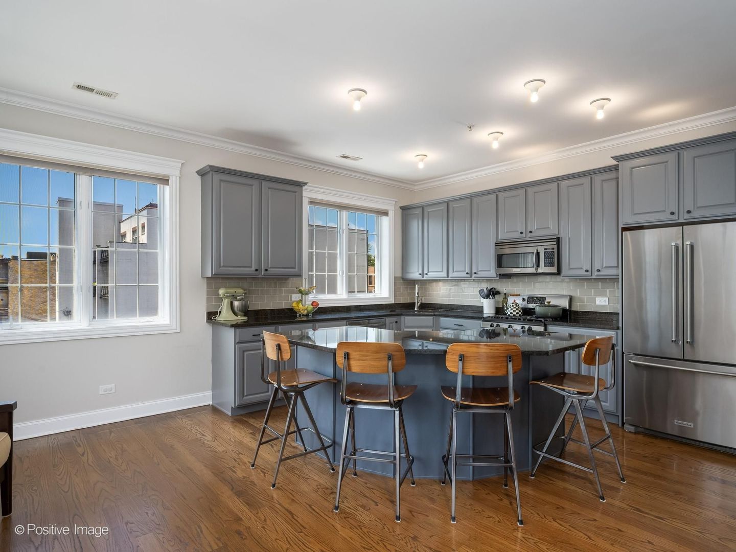 1453 West Irving Park Road, Unit 305 Chicago, IL 60613 - Photo 11 of 22