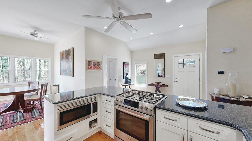 30 Camp Road Sturbridge, MA 01518 - Photo 8 of 40