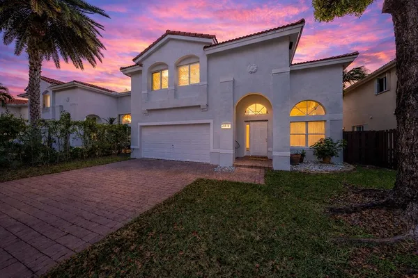 $899,999 | 11018 Northwest 47th Terrace, Doral, FL 33178