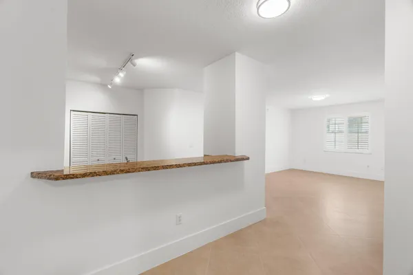 $3,400 | 250 Northeast 3rd Avenue, Unit 1207, Delray Beach, FL 33444