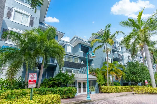 $3,400 | 250 Northeast 3rd Avenue, Unit 1207, Delray Beach, FL 33444