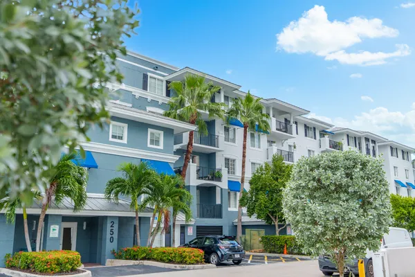 $3,400 | 250 Northeast 3rd Avenue, Unit 1207, Delray Beach, FL 33444