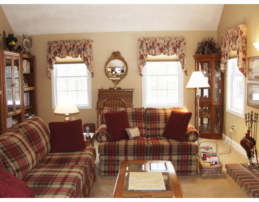 40 Cow Pond Brook Road Groton, MA 01450 - Photo 8 of 20