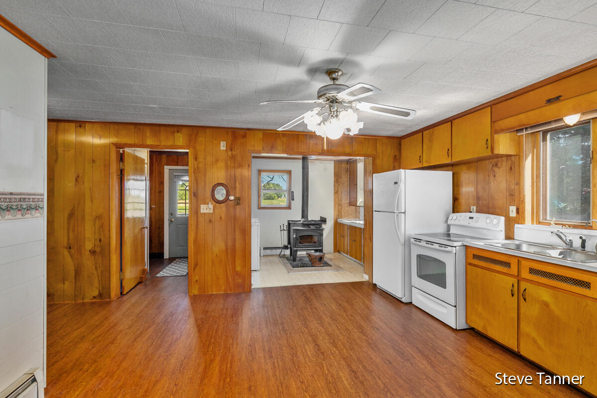 7531 County Farm Road Greenville, MI 48838 - Photo 8 of 22 IMG_1009