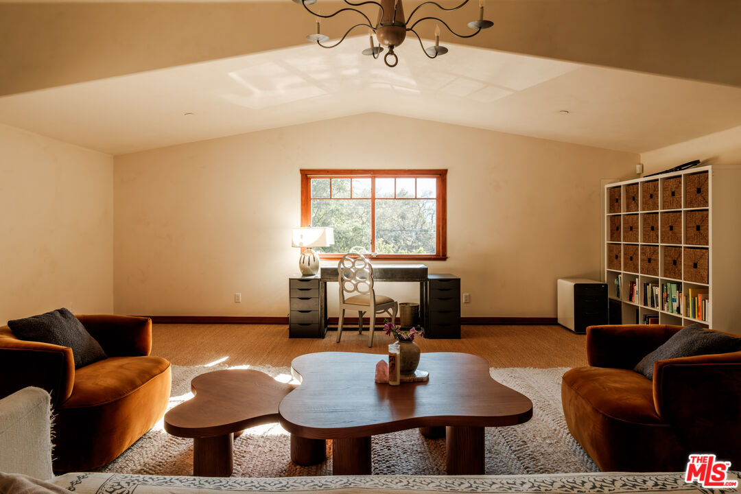21717 Encina Road Topanga, CA 90290 - Photo 49 of 60