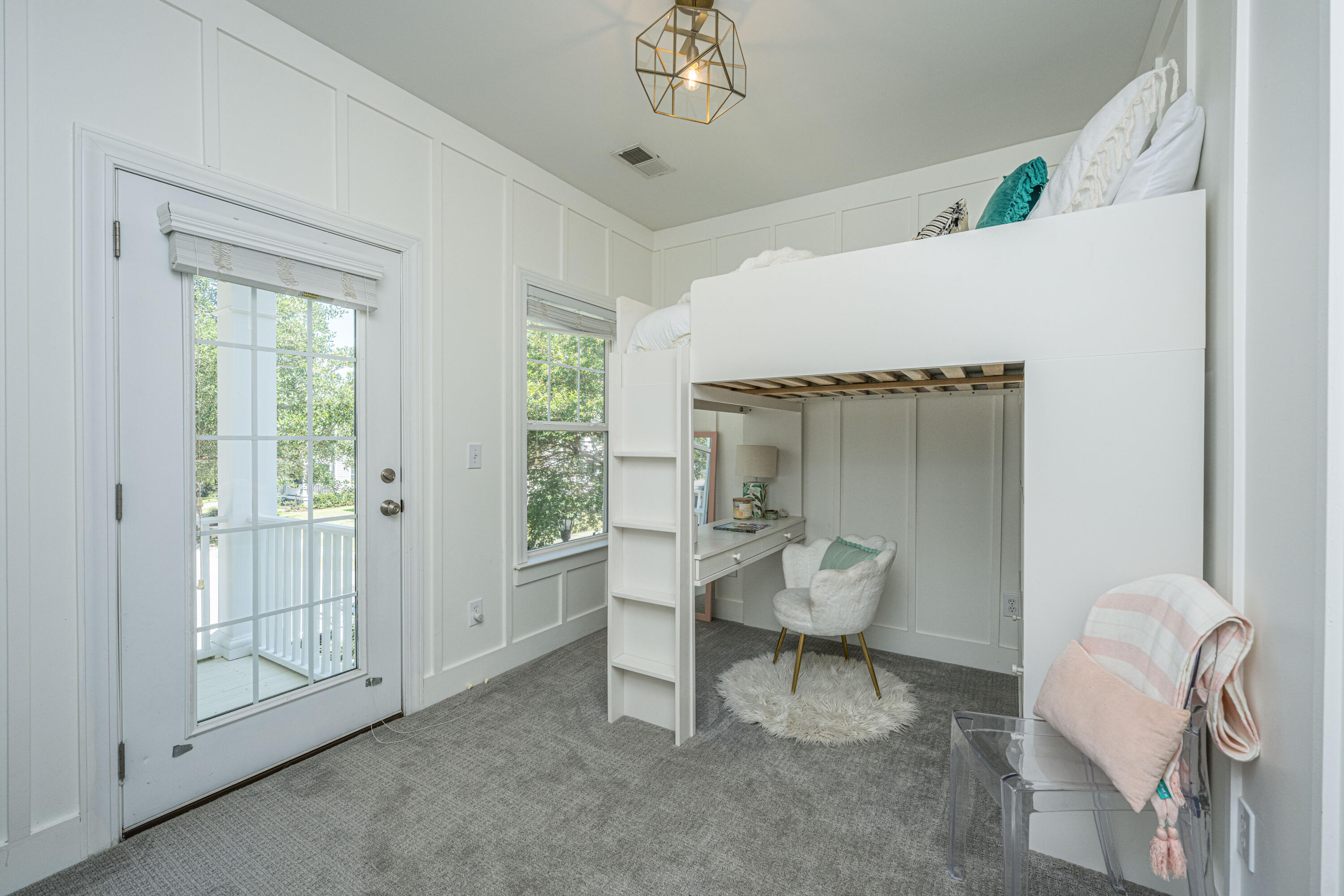 1627 Ellsworth Street Mount Pleasant, SC 29466 - Photo 23 of 34 Primary bath