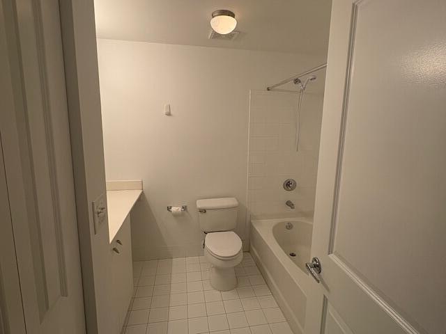 5980 West Sample Road, Unit 203 Coral Springs, FL 33067 - Photo 18 of 29 Second bathroom