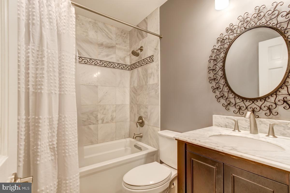 1808 Post Oak Trail Reston, VA 20191 - Photo 34 of 51 Upstairs Hall Bathroom