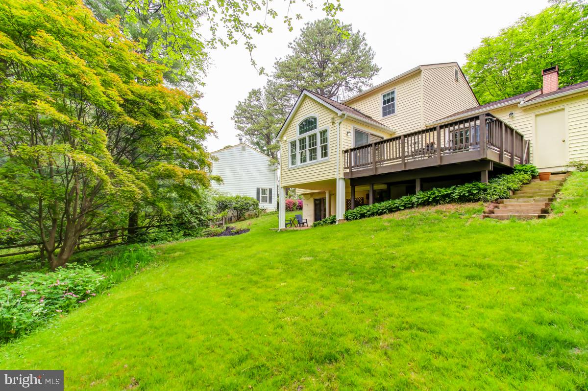 1808 Post Oak Trail Reston, VA 20191 - Photo 48 of 51 Backyard View